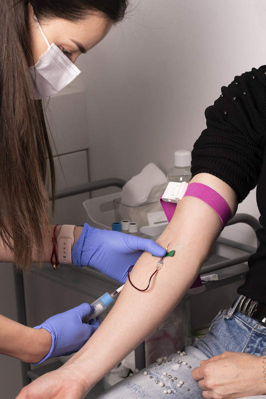Uporaba tehnologije PRGF endoret in implantatnega sistema bti v vsakodnevni praksi - predavanja in delavnica