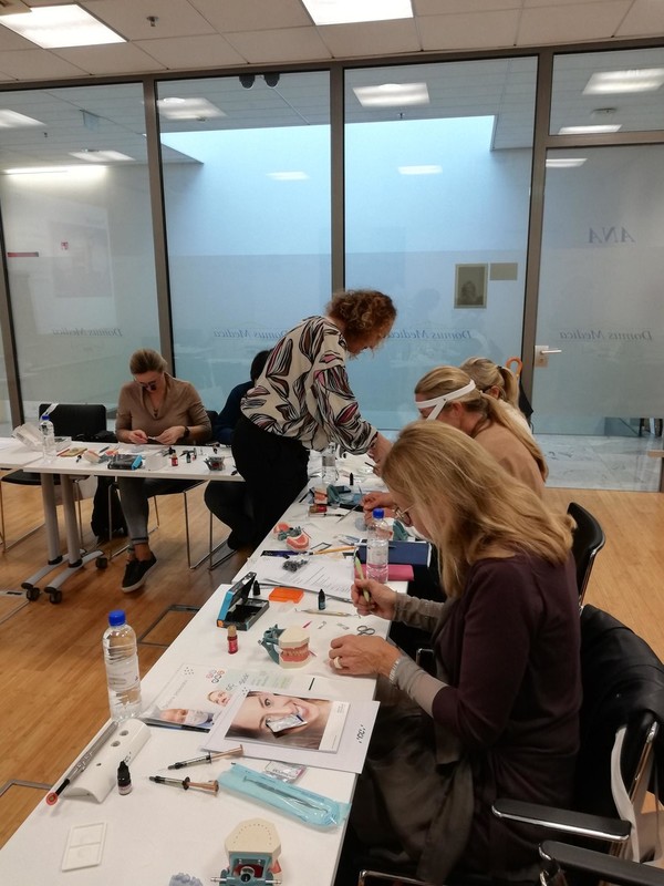 Sodobni pristopi k protetični oskrbi endodontsko zdravljenega zoba