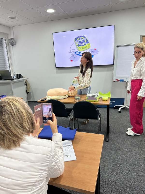 Nujna medicinska pomoč v zobni ordinaciji