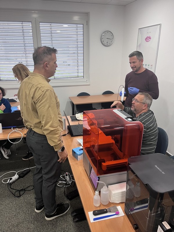 Opornice v digitalnem svetu - kaj, kako in zakaj?