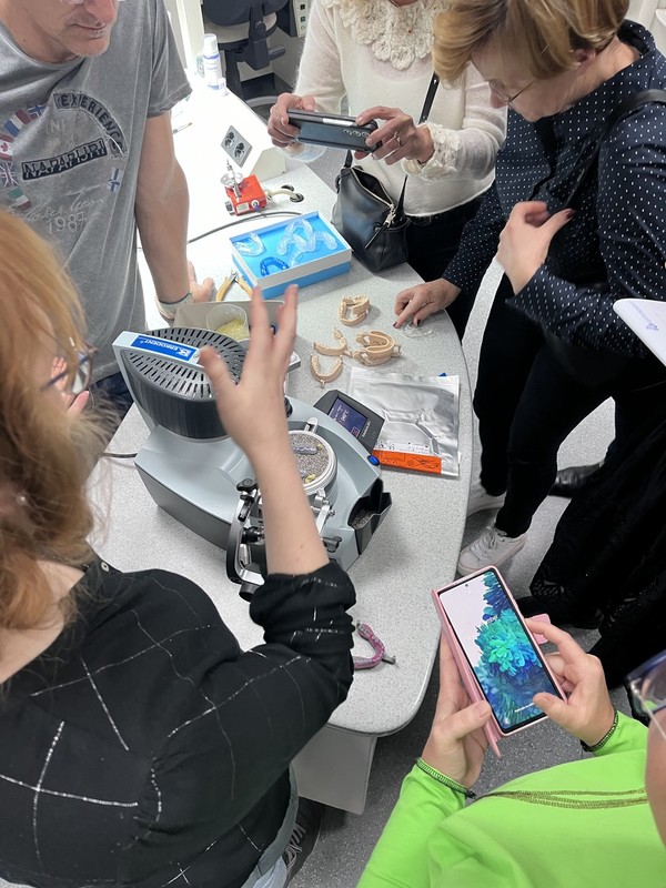 Opornice v digitalnem svetu - kaj, kako in zakaj?